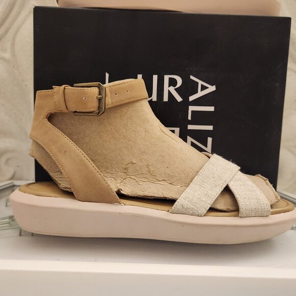 Naturalizer Porcelain Jamila Gladiator Sandals. NIB. Size 9.5 - Picture 1 of 9